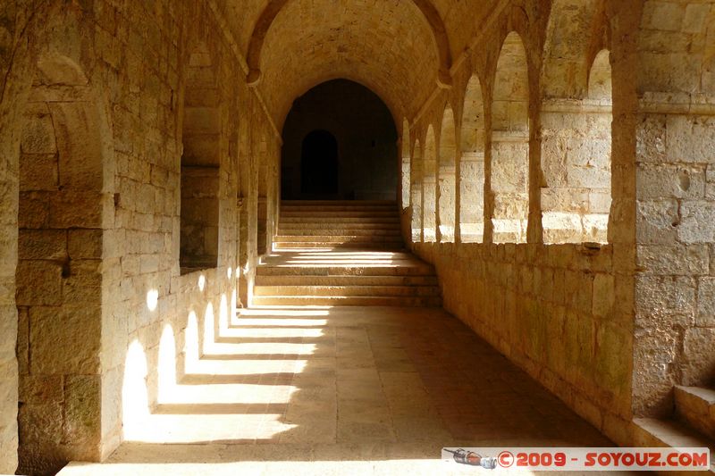 Abbaye du Thoronet - Le Cloitre
Mots-clés: Abbaye