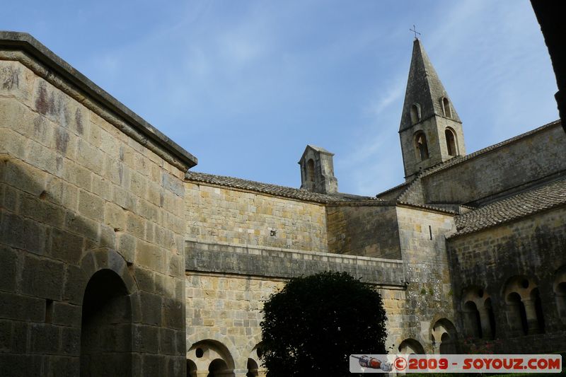 Abbaye du Thoronet - Le Cloitre
Mots-clés: Abbaye