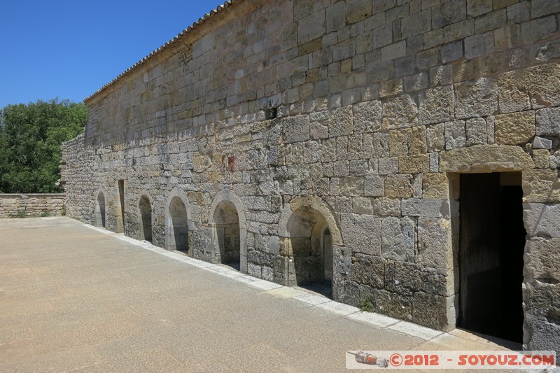 Abbaye du Thoronet - Le Cloitre
Mots-clés: FRA France geo:lat=43.46049662 geo:lon=6.26402557 geotagged Le Thoronet Les Camails Provence-Alpes-CÃ´te d&#039;Azur Abbaye