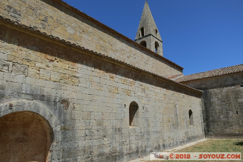 Abbaye du Thoronet - Eglise
Mots-clés: FRA France geo:lat=43.46039149 geo:lon=6.26340866 geotagged Le Thoronet Les Camails Provence-Alpes-CÃ´te d&#039;Azur Abbaye Eglise