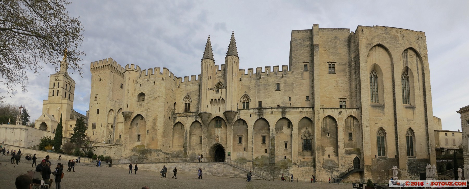 Avignon - Palais des Papes - Panorama
Stitched Panorama
Mots-clés: Avignon FRA France geo:lat=43.95073894 geo:lon=4.80640858 geotagged Provence-Alpes-Côte d'Azur Palais des Papes patrimoine unesco chateau Eglise panorama