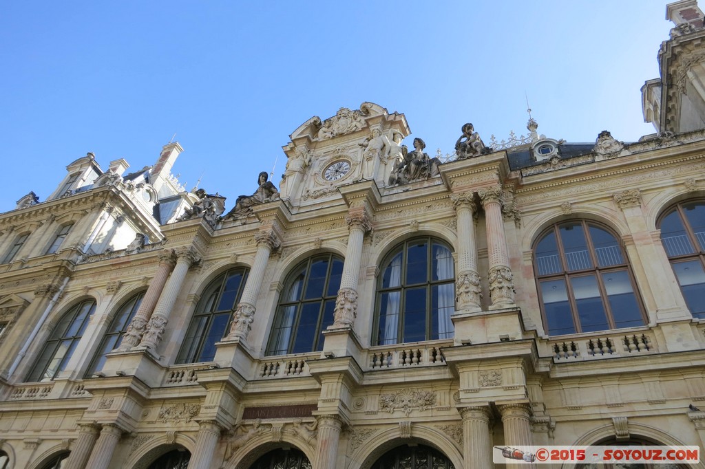 Lyon - Palais de la Bourse
Mots-clés: FRA France geo:lat=45.76438702 geo:lon=4.83634472 geotagged Rhône-Alpes patrimoine unesco Palais de la Bourse