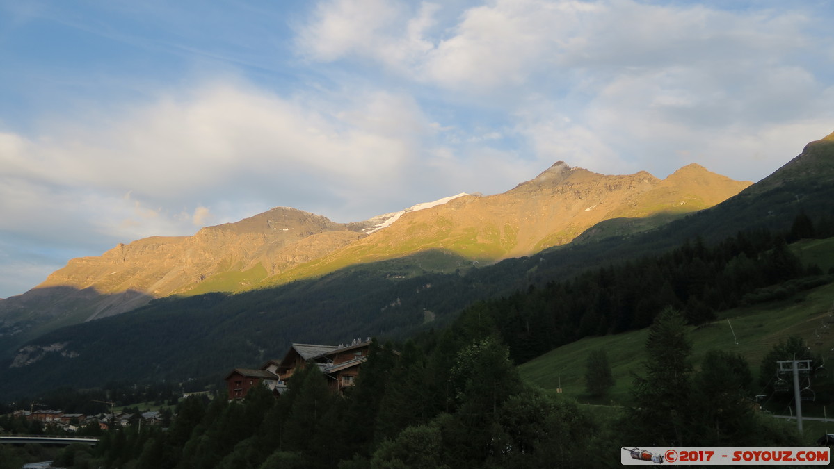 Lanslebourg-Mont-Cenis
Mots-clés: Auvergne-Rhône-Alpes FRA France geo:lat=45.28499114 geo:lon=6.88551486 geotagged Lanslebourg-Mont-Cenis Haute Maurienne Montagne sunset