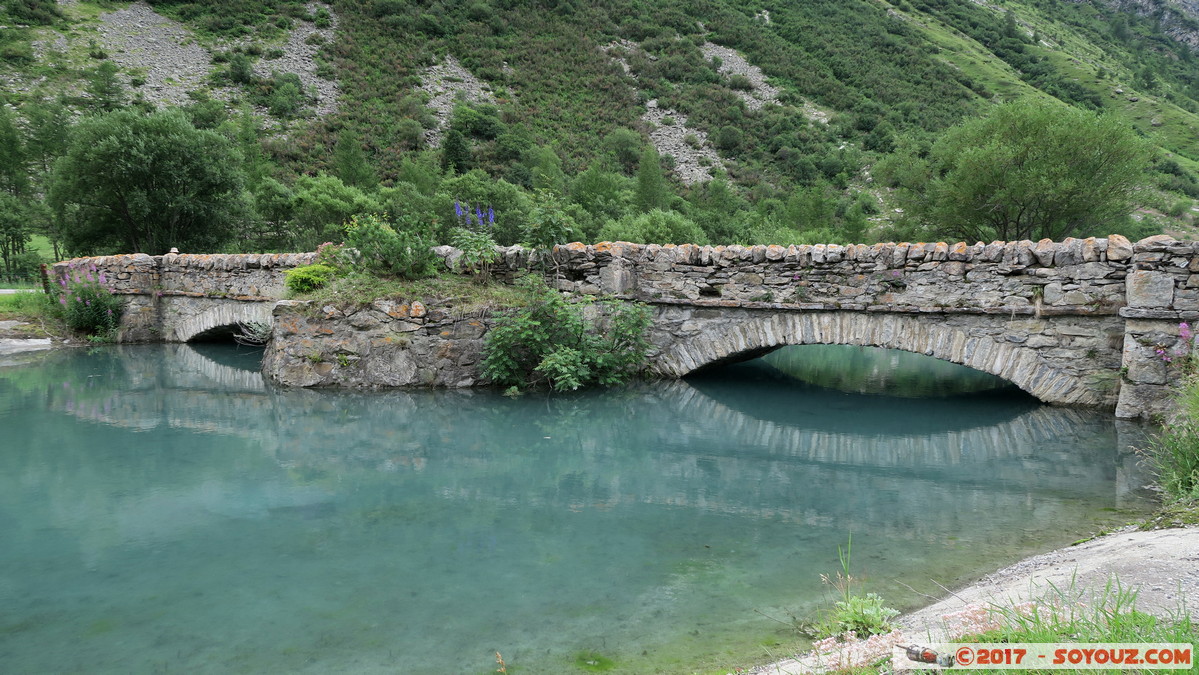 Bonneval-sur-Arc - Le Vieux Pont
Mots-clés: Auvergne-Rhône-Alpes Bonneval-sur-Arc FRA France geo:lat=45.37109302 geo:lon=7.04713672 geotagged Haute Maurienne Pont