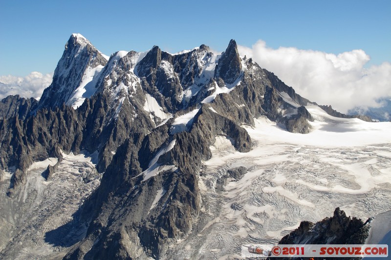 Téléphérique de l'aiguille du Midi - Les Grandes Jorasses et la dent du geant
Mots-clés: Chamonix-Mont-Blanc FRA France geo:lat=45.87833495 geo:lon=6.88782692 geotagged Les Bossons RhÃ´ne-Alpes Neige Montagne