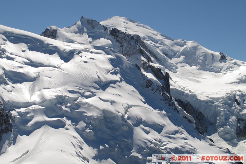 Téléphérique de l'aiguille du Midi - Mont Blanc
Mots-clés: Chamonix-Mont-Blanc FRA France geo:lat=45.87833495 geo:lon=6.88782692 geotagged Les Bossons RhÃ´ne-Alpes Neige Montagne
