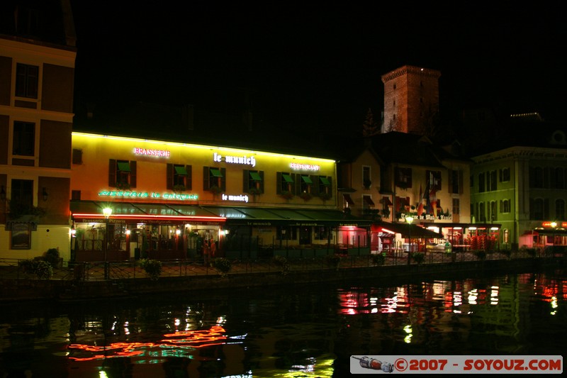 Annecy By Night - Les quais du Thiou
Mots-clés: Nuit