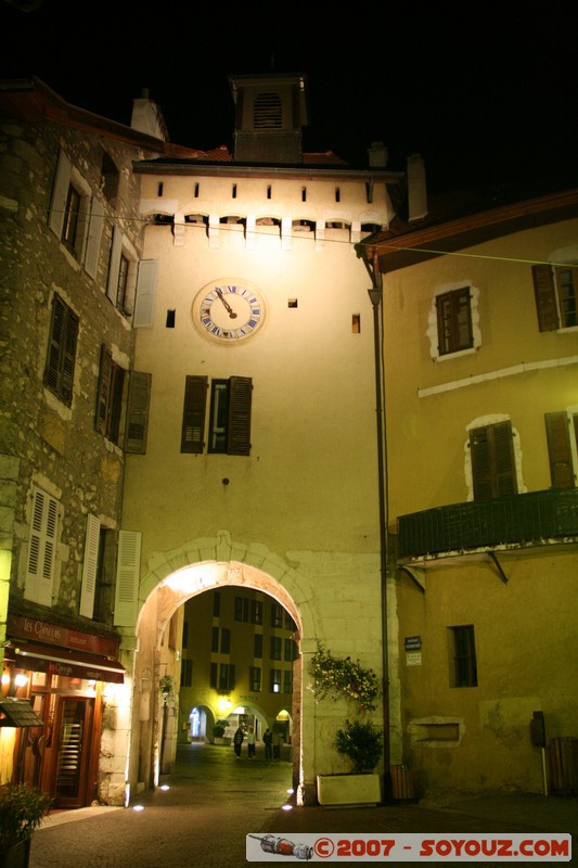 Annecy By Night - porte Sainte-Claire
Mots-clés: Nuit