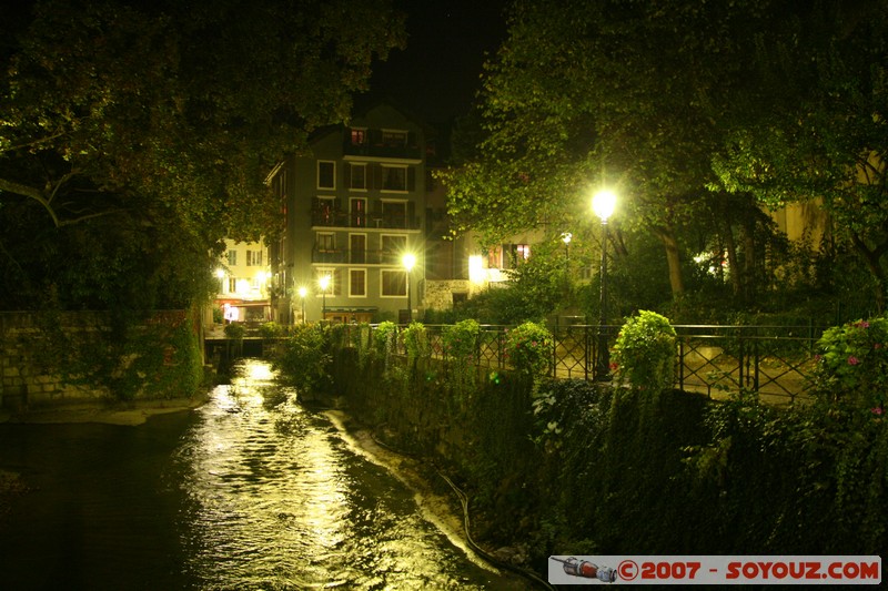 Annecy By Night - Les quais du Thiou
Mots-clés: Nuit