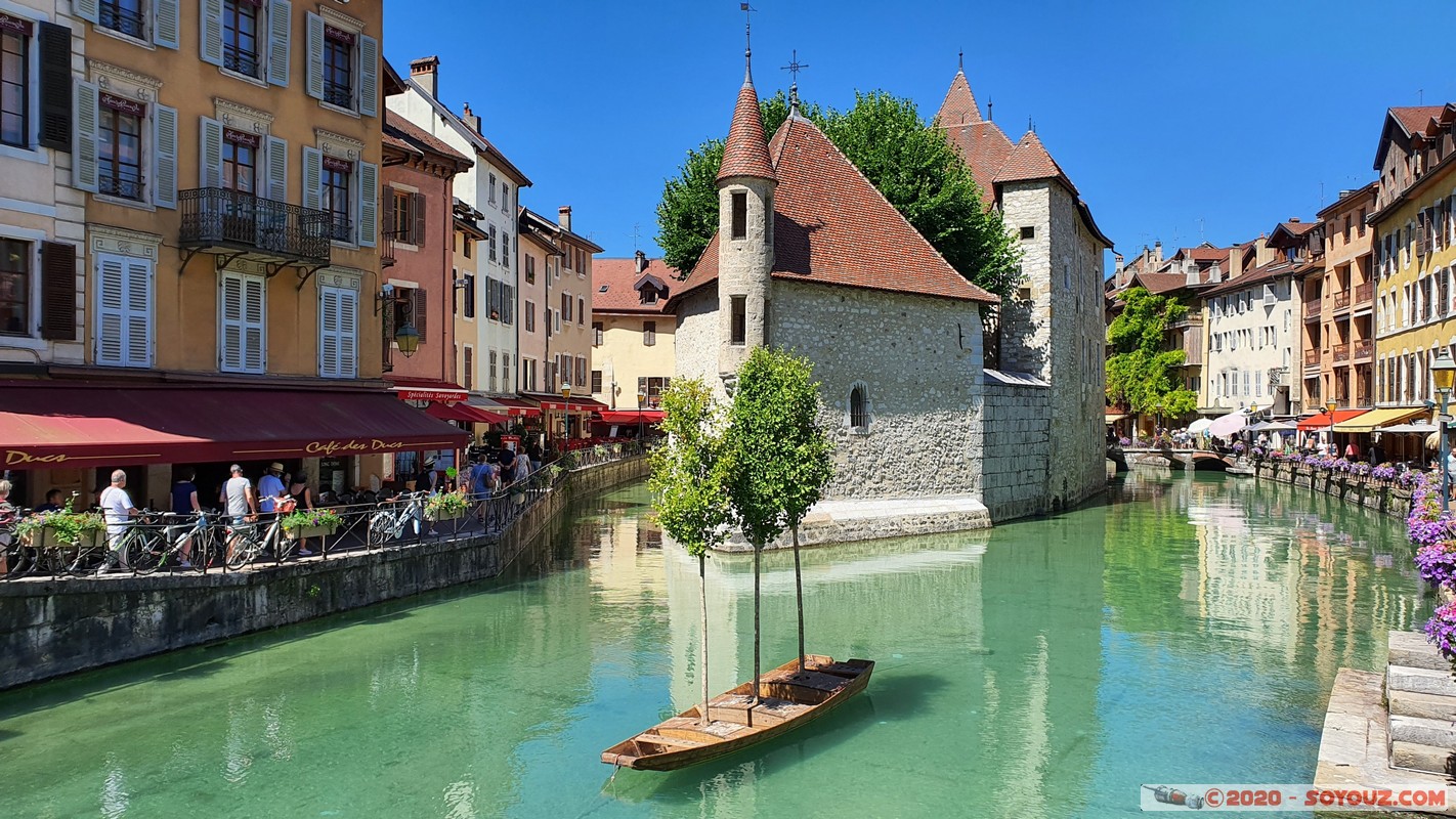 Annecy - Vieille ville - Palais de l'Isle
Mots-clés: Annecy Auvergne-Rhône-Alpes FRA France geo:lat=45.89856393 geo:lon=6.12782616 geotagged Palais de l&#039;Isle Le Thiou