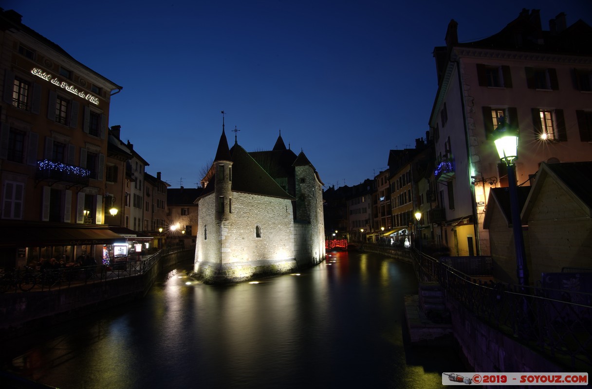 Annecy By Night - Le Palais de l'isle
Mots-clés: Nuit chateau Palais de l'Isle Les quais du Thiou