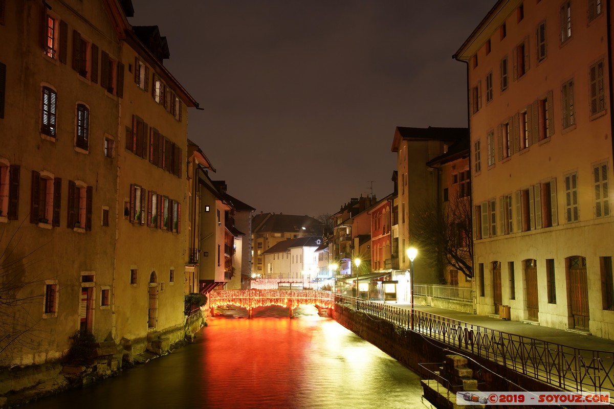 Annecy By Night - Pont Morens
Mots-clés: Nuit Les quais du Thiou Pont Morens