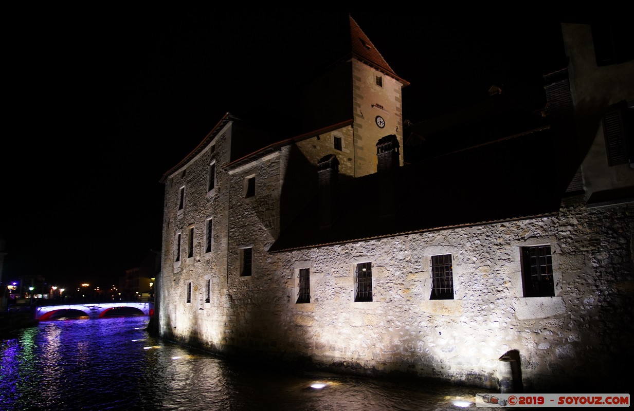 Annecy By Night - Le Palais de l'isle
Mots-clés: Nuit chateau Palais de l'Isle Les quais du Thiou