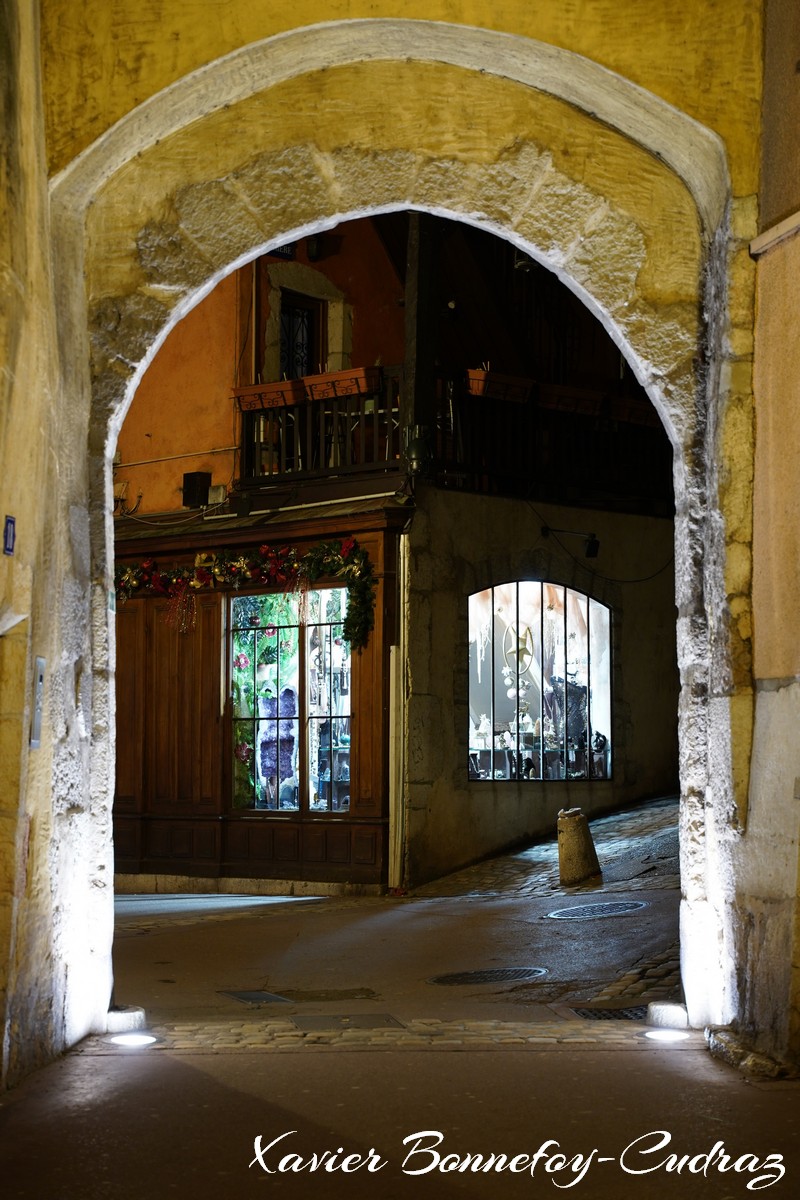 Vieille Ville Annecy by Night - Porte Perriere
Mots-clés: Annecy Auvergne-Rhône-Alpes FRA France geo:lat=45.89805677 geo:lon=6.12744749 geotagged Vieille Ville Nuit Porte Perriere