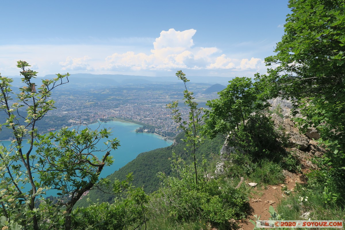 Mont Veyrier - Vue sur le Lac d'Annecy
Mots-clés: Auvergne-Rhône-Alpes FRA France Veyrier-du-Lac Mont Veyrier Montagne Lac Lac d'Annecy