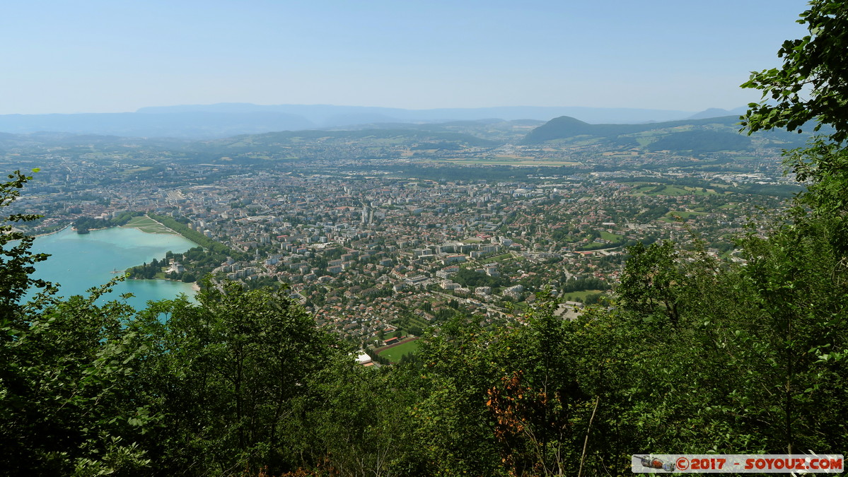 Mont Veyrier - Vue sur Annecy
Mots-clés: Annecy-le-Vieux Auvergne-Rhône-Alpes Chavoire FRA France geo:lat=45.90654660 geo:lon=6.16704226 geotagged Mont Veyrier Montagne Lac