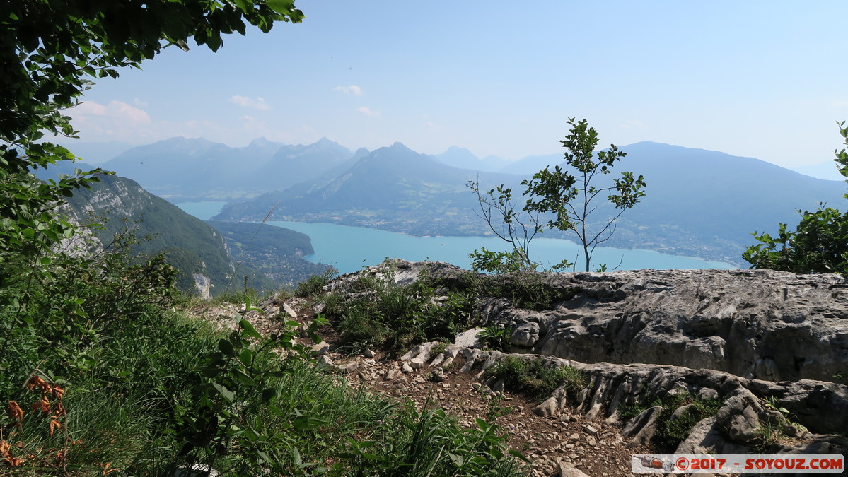 Mont Veyrier - Vue sur le Lac d'Annecy
Mots-clés: Auvergne-Rhône-Alpes Chavoire FRA France geo:lat=45.90127947 geo:lon=6.18066788 geotagged Veyrier-du-Lac Mont Veyrier Montagne Lac