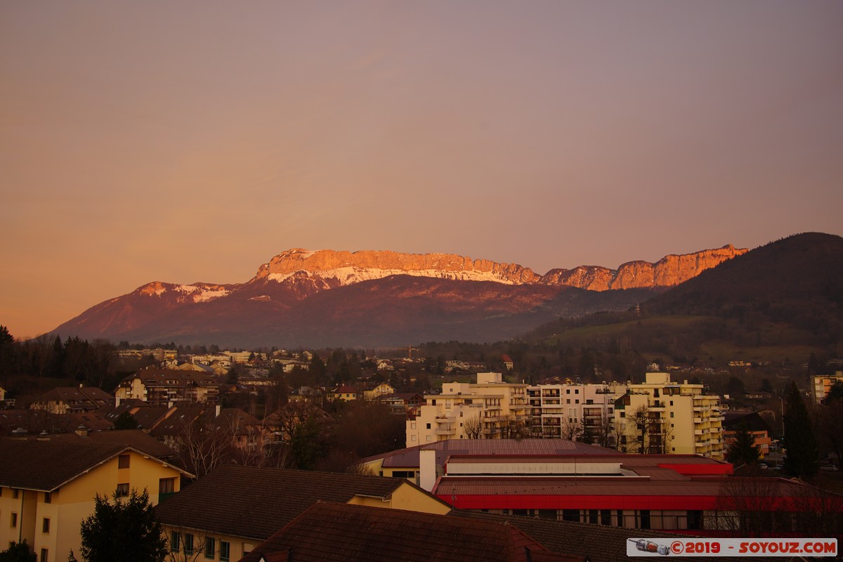 Annecy - Coucher de soleil sur le Parmelan
Mots-clés: sunset Parmelan Montagne Annecy