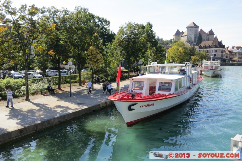 Tour du lac - Bateau l'Allobroge
Mots-clés: Annecy Arrondissement d'Annecy FRA France geo:lat=45.89807267 geo:lon=6.13092899 geotagged RhÃ´ne-Alpes bateau Lac