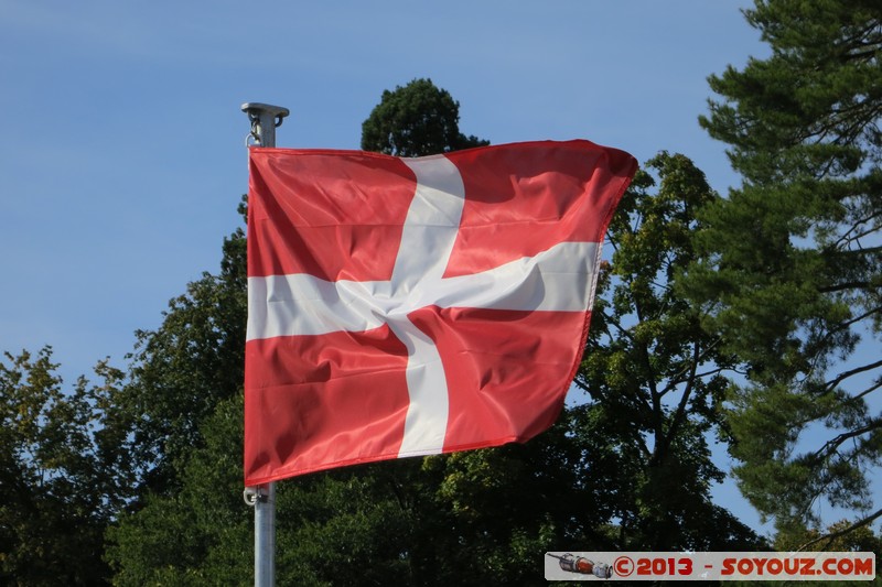 Tour du lac - Drapeau de Savoie
Mots-clés: Drapeau