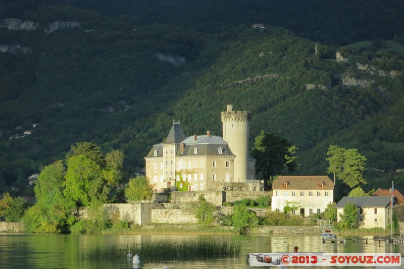 Chateau de Duingt au coucher du Soleil
Mots-clés: chateau Lac Montagne sunset Lumiere