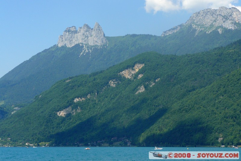 Reserve Naturelle du Bout-du-Lac
Mots-clés: Lac