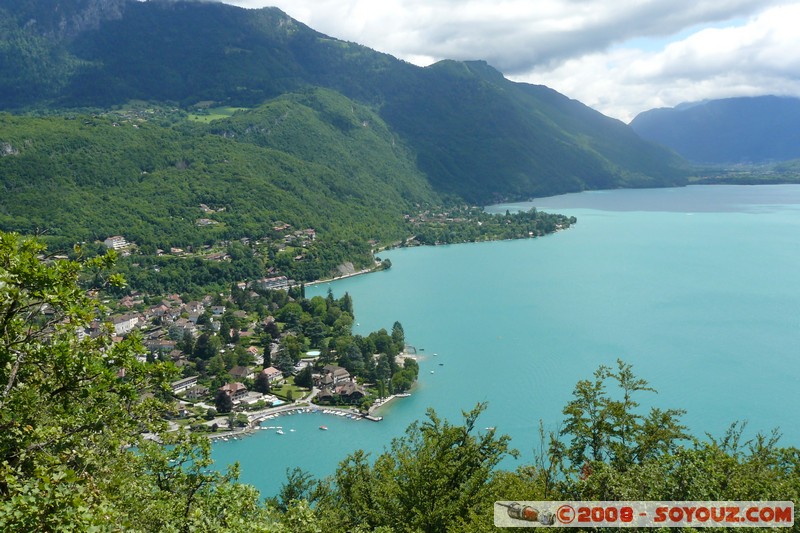 Sentier du Roc de Chere - Lac d'Annecy
Mots-clés: Lac