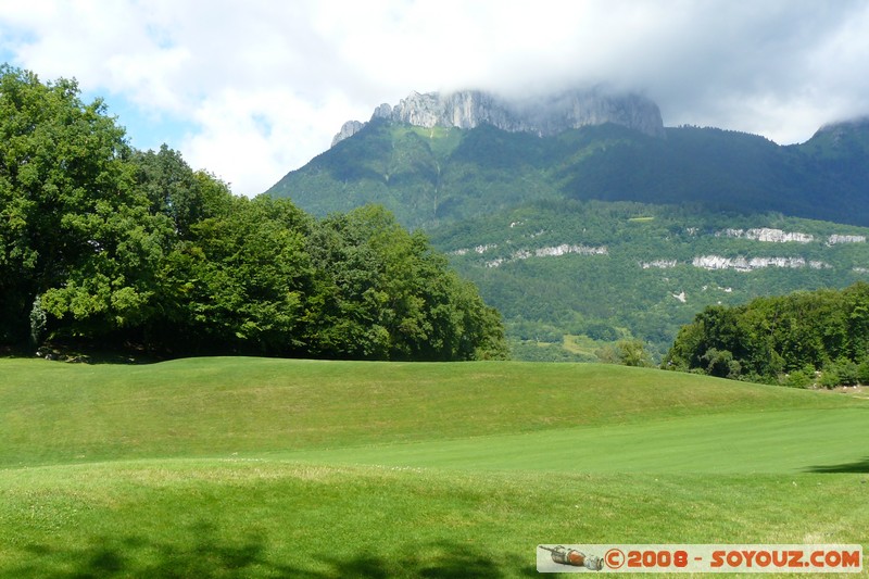 Sentier du Roc de Chere - Golf
