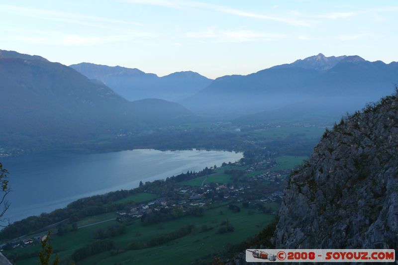 Duingt - La boucle du Taillefer - Bout du Lac
Mots-clés: Lac Montagne