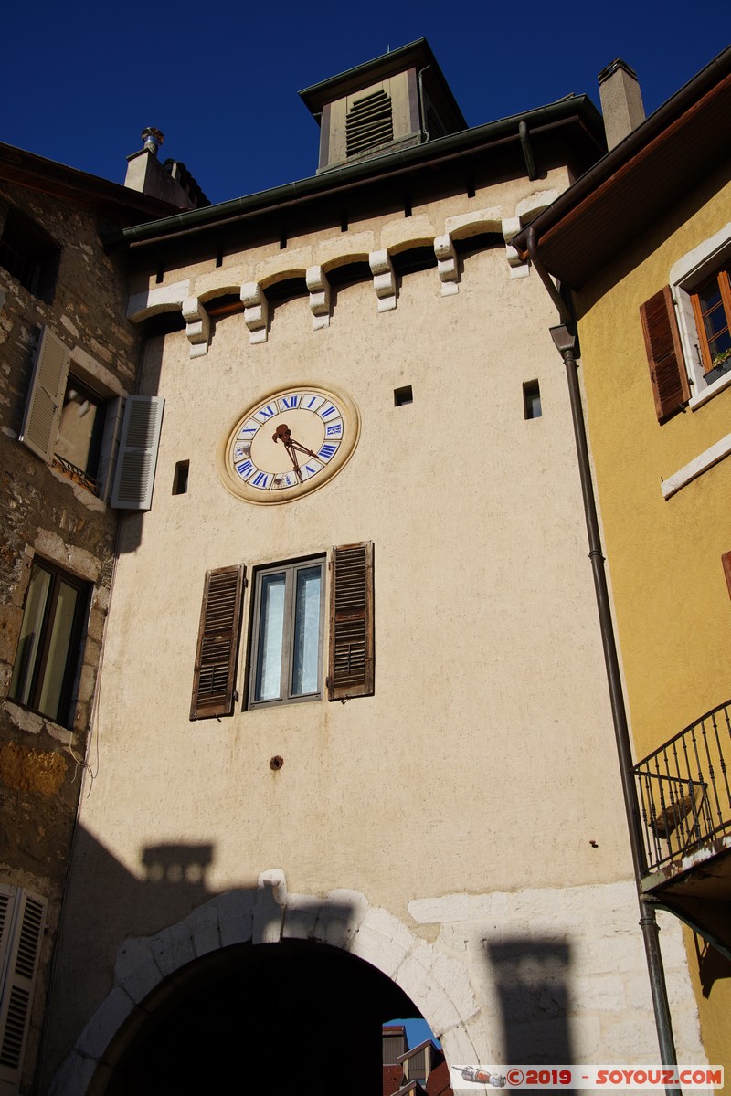 Annecy - La Porte Sainte Claire
Mots-clés: La Porte Sainte Claire Horloge