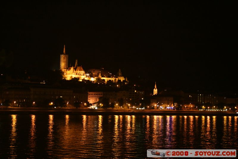 Budapest by night - Budai Var
Mots-clés: Nuit Danube Riviere