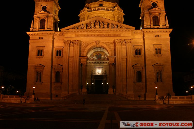 Budapest by night - Szent Istvan bazilika
Mots-clés: Nuit Eglise