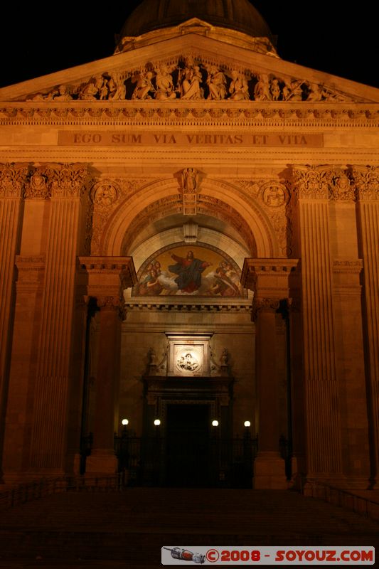 Budapest by night - Szent Istvan bazilika
Mots-clés: Nuit Eglise