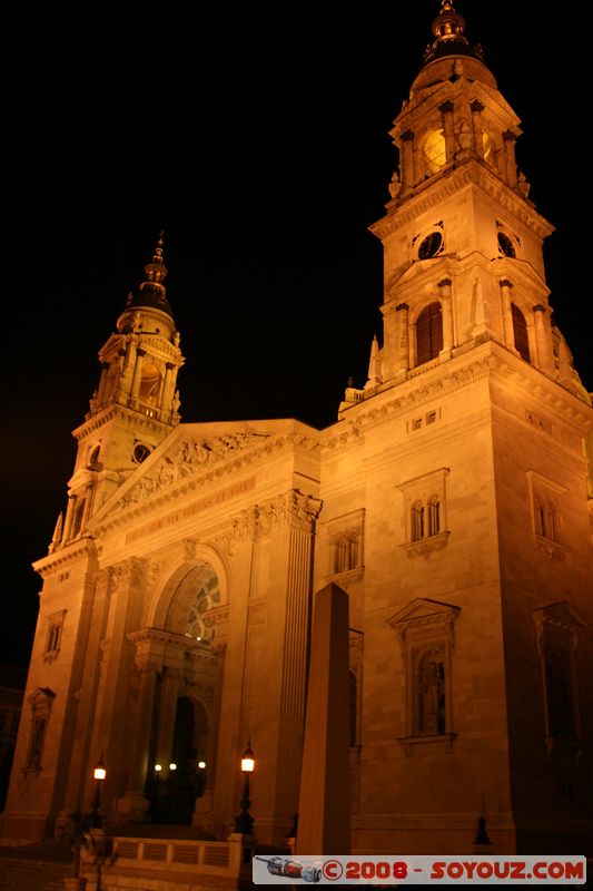 Budapest by night - Szent Istvan bazilika
Mots-clés: Nuit Eglise