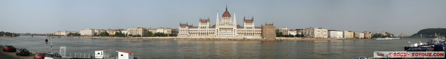 Budapest - Orszaghaz - Hungarian Parliament Building - panorama
Mots-clés: panorama Danube Riviere Orszaghaz