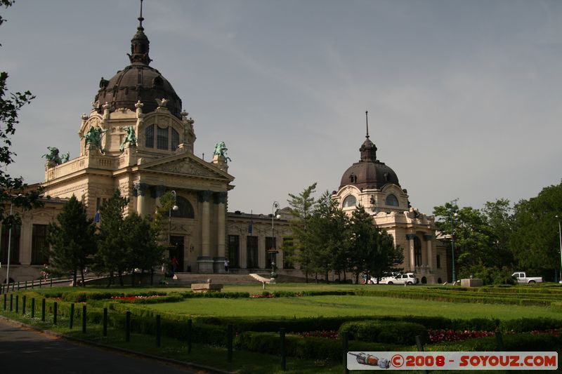 Budapest - Szechenyi Gyogyfurdo - Medicinal Bath
Mots-clés: Thermes