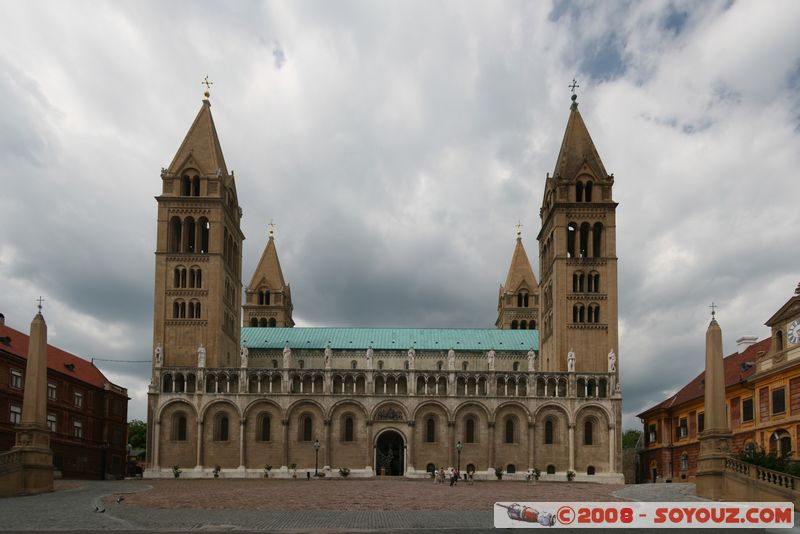 Pecs - Szent Peter Bazilika
Mots-clés: Eglise