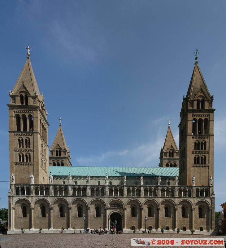 Pecs - Szent Peter Bazilika
Mots-clés: Eglise