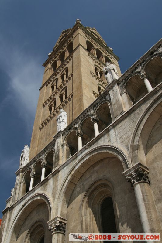 Pecs - Szent Peter Bazilika
Mots-clés: Eglise