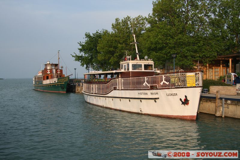 Balatonfured - Mahart Ferry Pier
Mots-clés: bateau Lac
