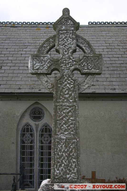 Mots-clés: Eglise cimetiere