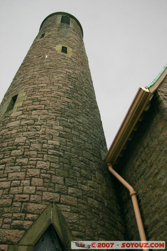 Donegal - Eglise à  Clocher rond
Mots-clés: Eglise