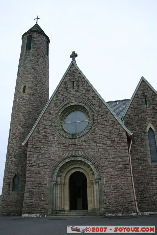 Donegal - Eglise à  Clocher rond
Mots-clés: Eglise