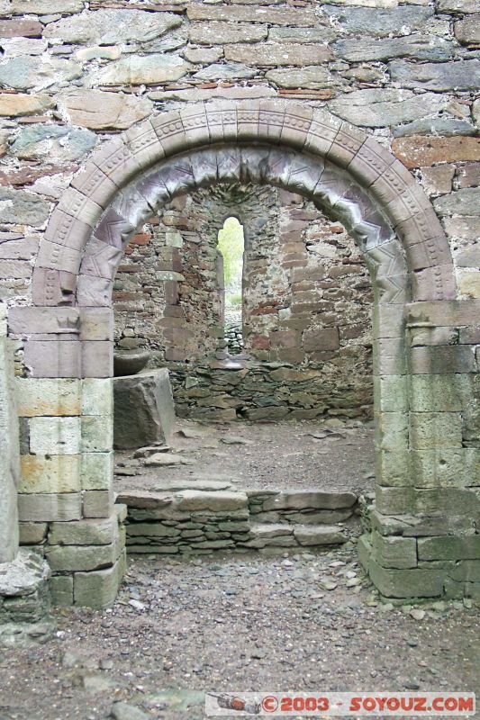 Dingle Peninsula - Kilmalkedar Church
