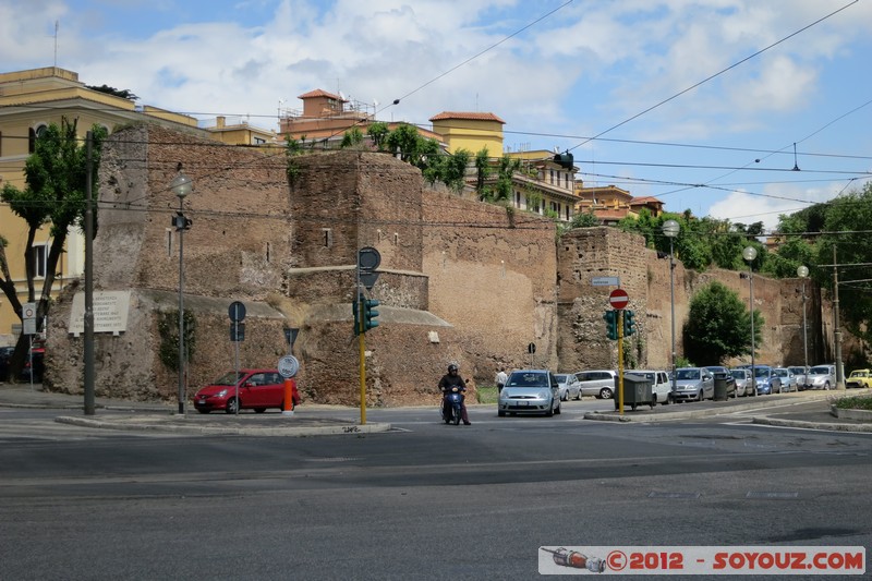 Roma - Porta San Paolo
Mots-clés: geo:lat=41.87629911 geo:lon=12.48154955 geotagged ITA Italie Lazio Roma Ruines Romain Porta San Paolo patrimoine unesco