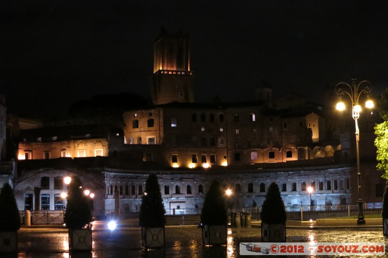 Roma di notte - Mercati Traianei
Mots-clés: geo:lat=41.89473132 geo:lon=12.48444866 geotagged ITA Italie Lazio Rom Roma Nuit Mercati Traianei