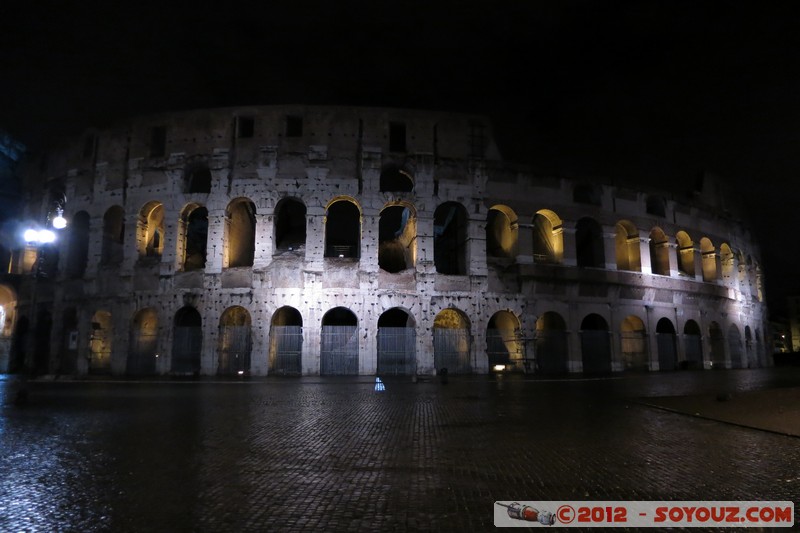 Roma di notte - Colosseo
Mots-clés: Campitelli geo:lat=41.88975000 geo:lon=12.49093458 geotagged ITA Italie Lazio Roma Nuit Colosseo Ruines Romain