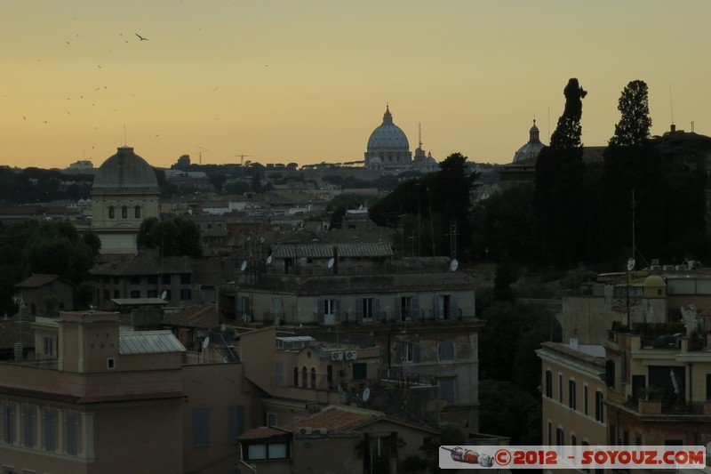 Roma - Visto da Colle Palatino
Mots-clés: Campitelli geo:lat=41.88995740 geo:lon=12.48489184 geotagged ITA Italie Lazio Roma patrimoine unesco Colle Palatino sunset