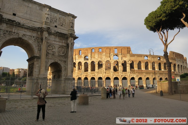 Roma - Colosseo e Arco di Costantino
Mots-clés: Campitelli geo:lat=41.88953167 geo:lon=12.49052833 geotagged ITA Italie Lazio Roma patrimoine unesco Ruines Romain Colosseo Arco di Costantino sunset