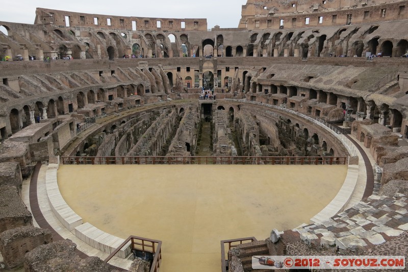 Roma - Colosseo
Mots-clés: Campitelli geo:lat=41.89005278 geo:lon=12.49300944 geotagged ITA Italie Lazio Roma patrimoine unesco Ruines Romain Colosseo